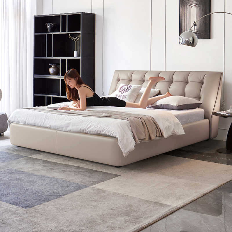 Imported first layer cowhide Italian minimalist leather bed light luxury modern simple master bedroom 1.8m soft bed