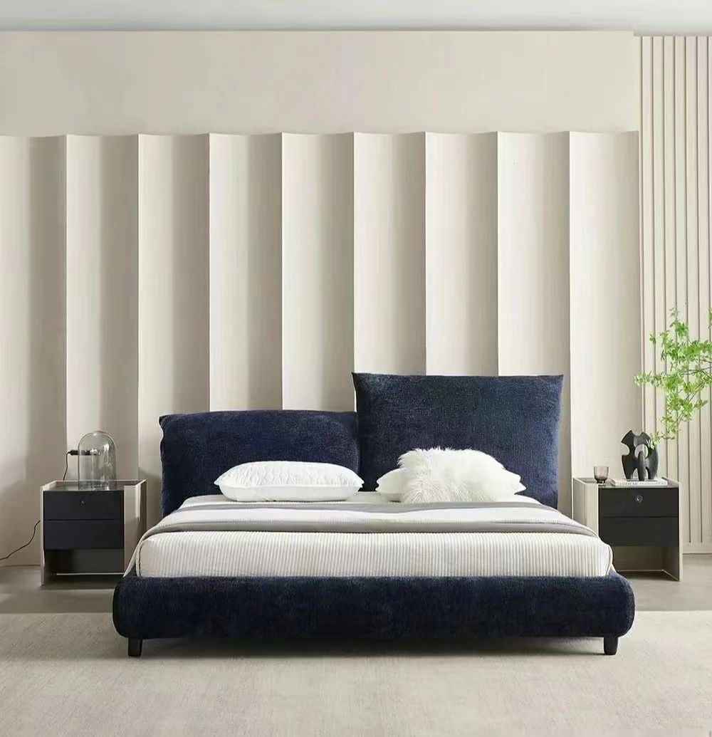 Italian minimalist high-end light luxury bedroom furniture modern simple style designer original petal fabric double bed