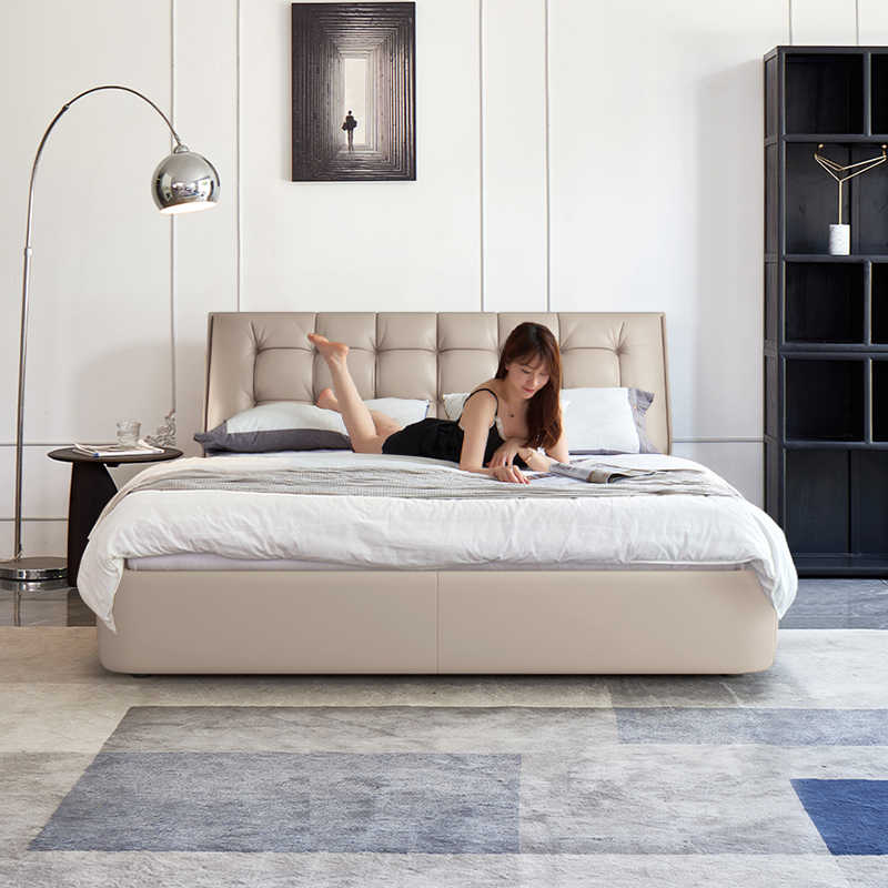 Imported first layer cowhide Italian minimalist leather bed light luxury modern simple master bedroom 1.8m soft bed