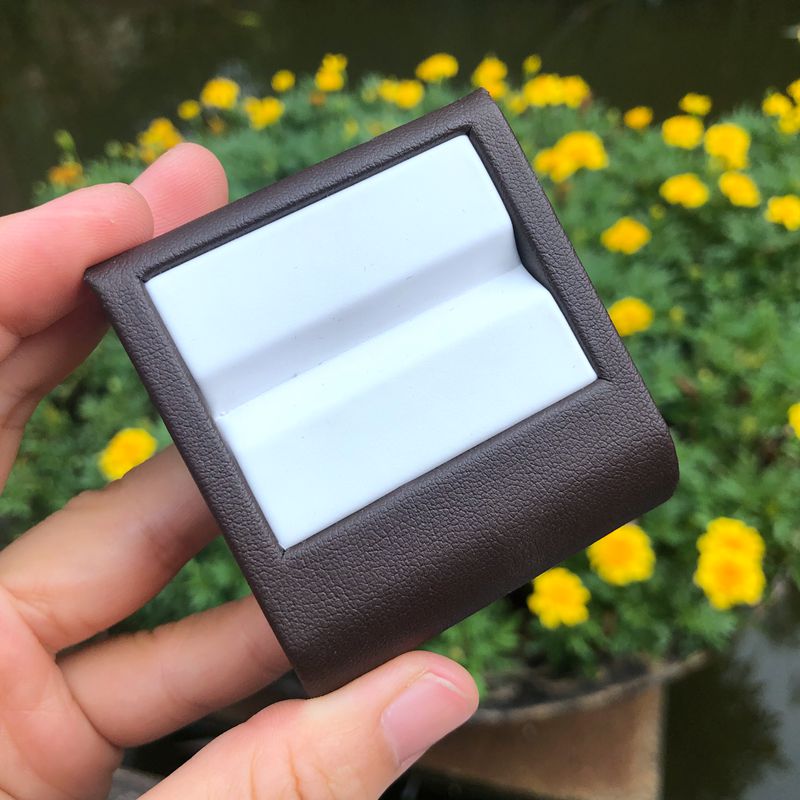 Gemstone Display Case, Artificial Leather, 6x6cm Storage Box (6x6cm)