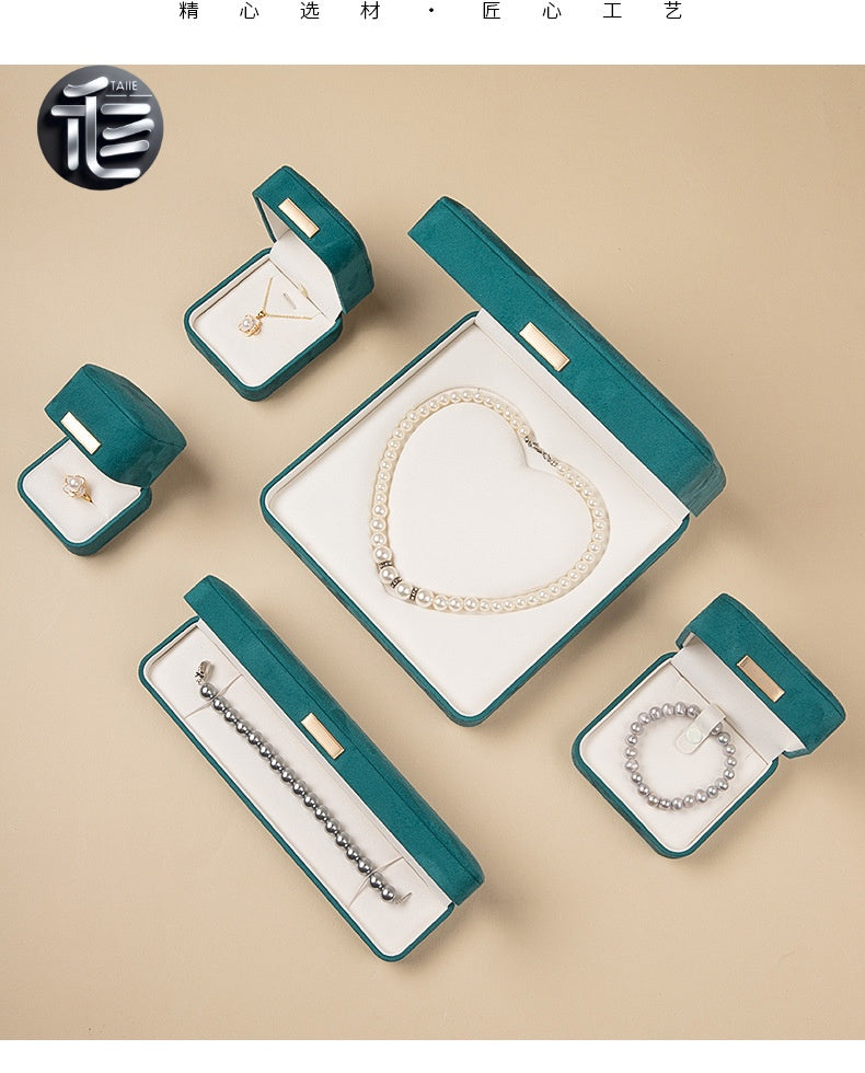 Engagement Ring Box Velvet – Wedding Ring Holder for Proposal, Luxury Heart-Shaped Jewelry Gift Box,Jewelry Box,Luxury Jewelry Gift Box