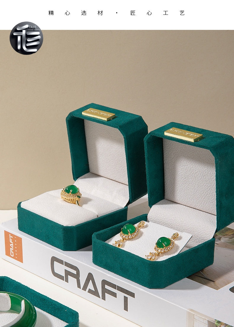 Christmas Jewelry Gift Box – Festive Velvet Ring & Necklace Box, Holiday Present for Her