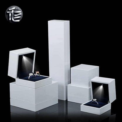 5pcs LED Jewelry Box with Light for Necklace Ring and Bracelet Gift1