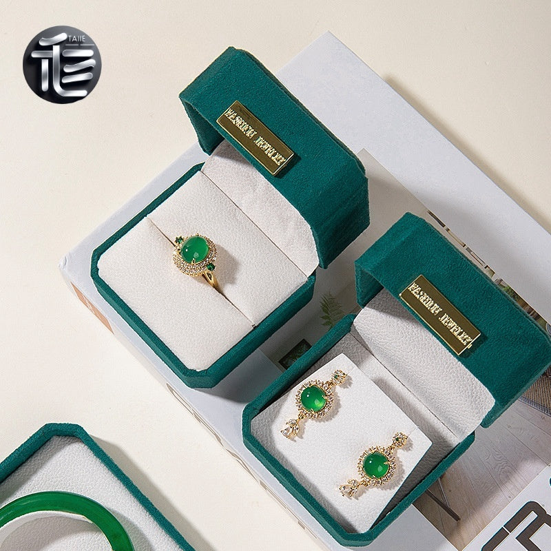 Christmas Jewelry Gift Box – Festive Velvet Ring & Necklace Box, Holiday Present for Her