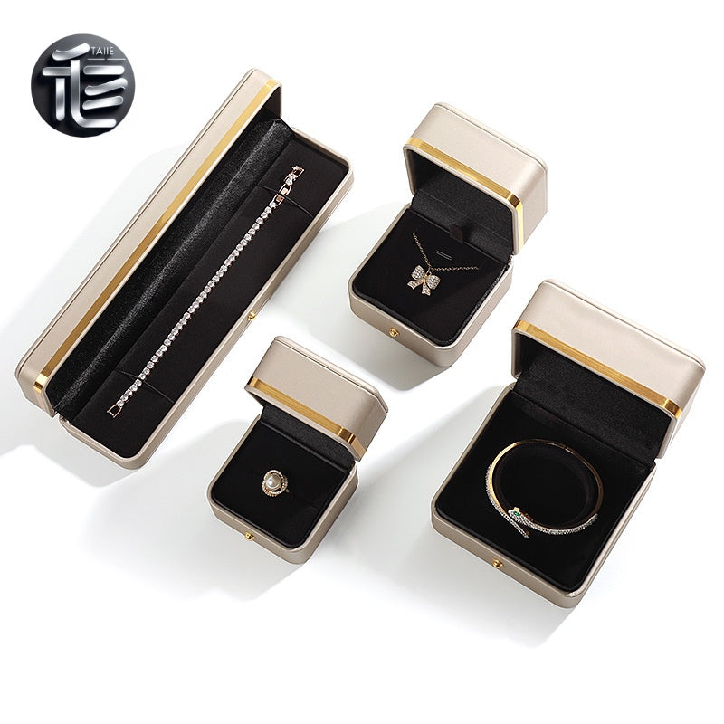 Luxury Jewelry Gift Box,Bridal Jewelry Box – Wedding Day Keepsake Organizer for Bride, Personalized Name & Date Gift