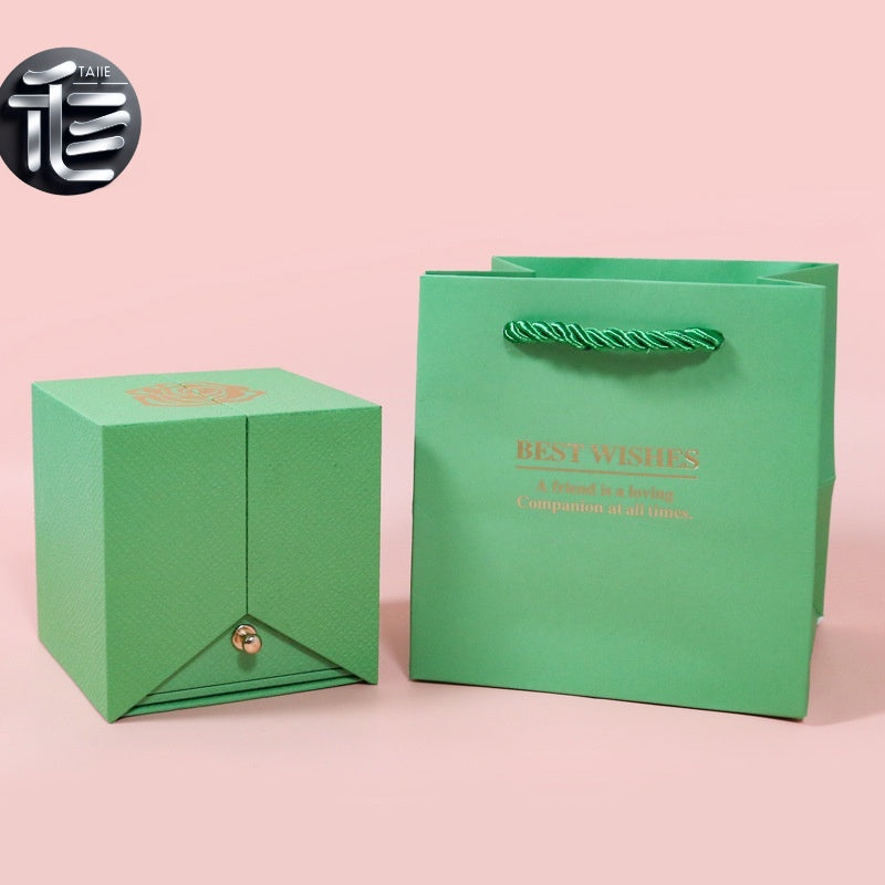 Mother's Day Jewelry Box – Elegant Gift for Mom, Personalized Floral Keepsake Organizer,jewelry box