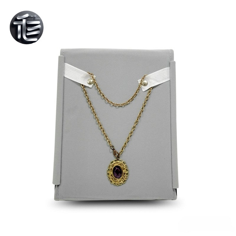 Travel Jewelry Roll, Portable Velvet Pouch for Necklace & Rings, Compact Case for Vacation