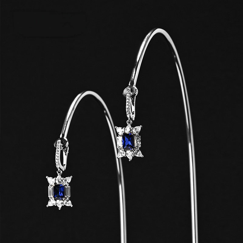 Black Metal Earring Display Stand with Curved Arms for Vendors