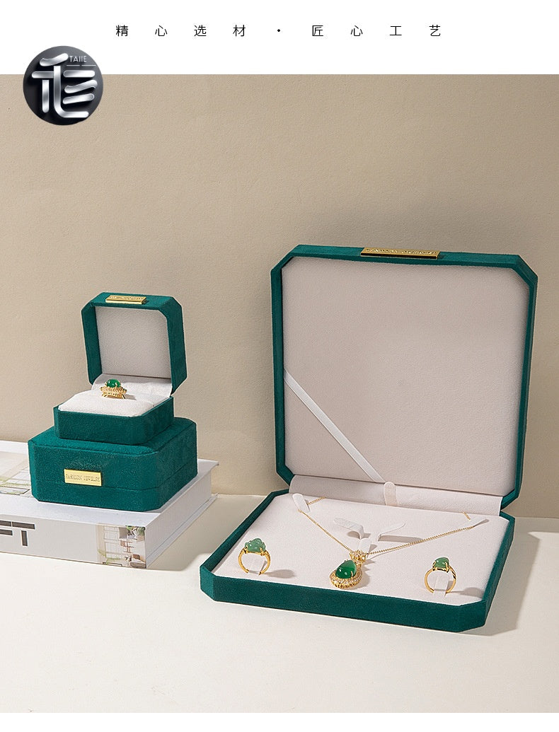 Christmas Jewelry Gift Box – Festive Velvet Ring & Necklace Box, Holiday Present for Her