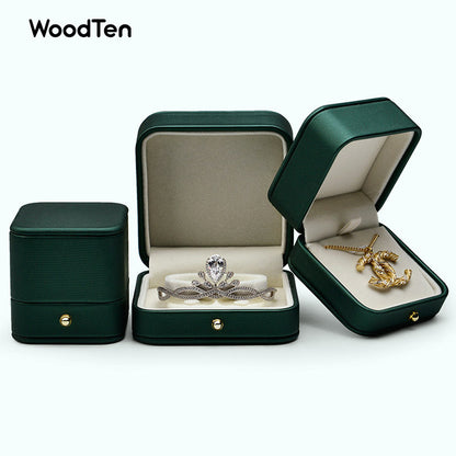 Wholesale Custom Jewelry Boxes | Wood, Plastic & Velvet Options