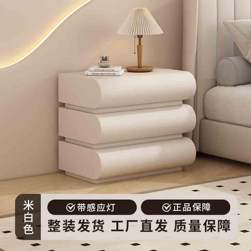 Creative solid wood bedside table in the ancient style of the moon half simple modern black 2025 new home bedroom minimalist bedside