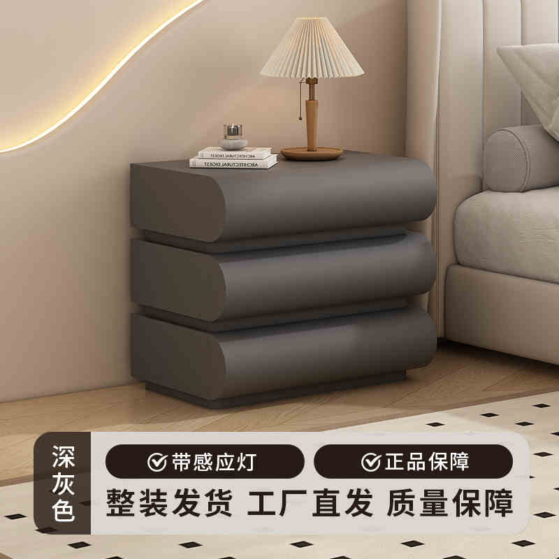 Creative solid wood bedside table in the ancient style of the moon half simple modern black 2025 new home bedroom minimalist bedside