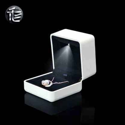 5pcs White LED Jewelry Box with Pink Velvet Interior for Ring and Necklace