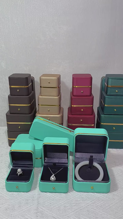 Luxury Jewelry Gift Box,Bridal Jewelry Box – Wedding Day Keepsake Organizer for Bride, Personalized Name & Date Gift